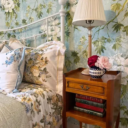 La Colline De Tilleul - Les Tilleuls - 4 Star Rated - Stunning With Pool Near Aubeterre In Idyllic Location * Saint-Romain (Charente)