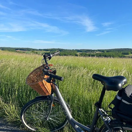 Casa de Férias La Colline De Tilleul - Les Tilleuls - 4 Star Rated - Stunning With Pool Near Aubeterre In Idyllic Location Saint-Romain (Charente)