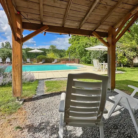 La Colline De Tilleul - Les Tilleuls - 4 Star Rated - Stunning With Pool Near Aubeterre In Idyllic Location *